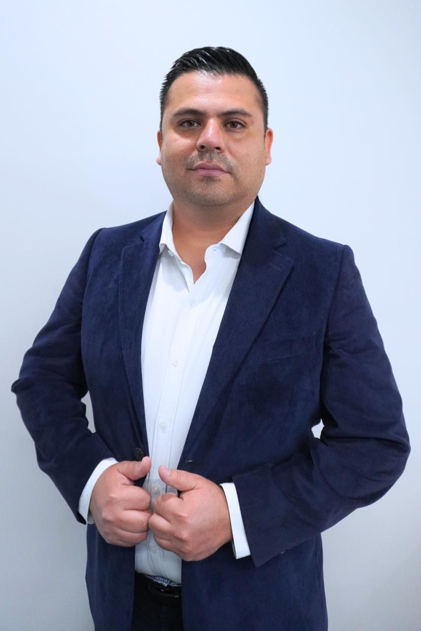 Luis Cárdenas - Asesor de Seguros